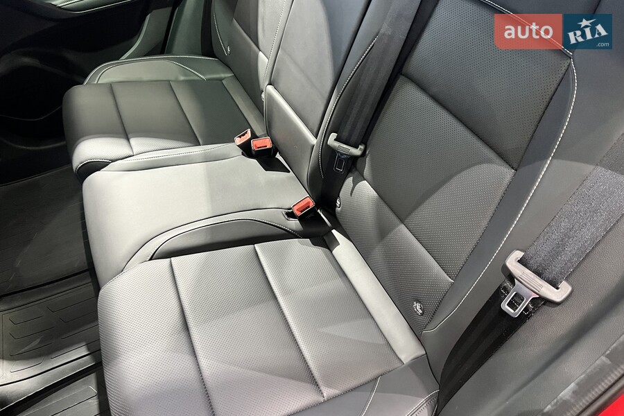 MG One - фото 32