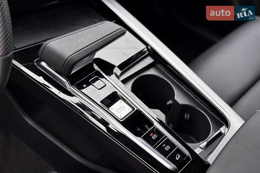 MG One - фото 15