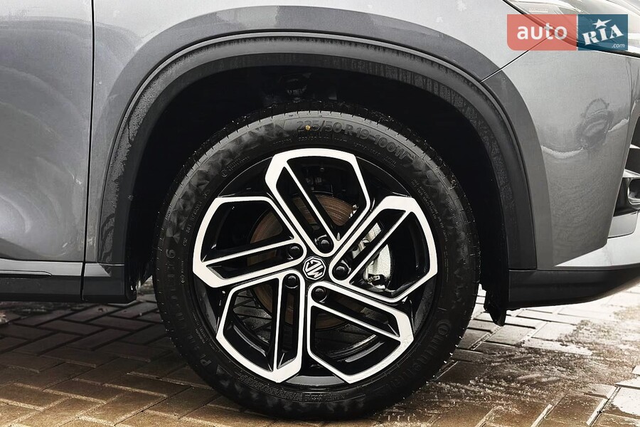 MG One - фото 12