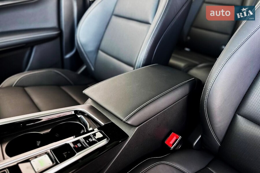 MG One - фото 22