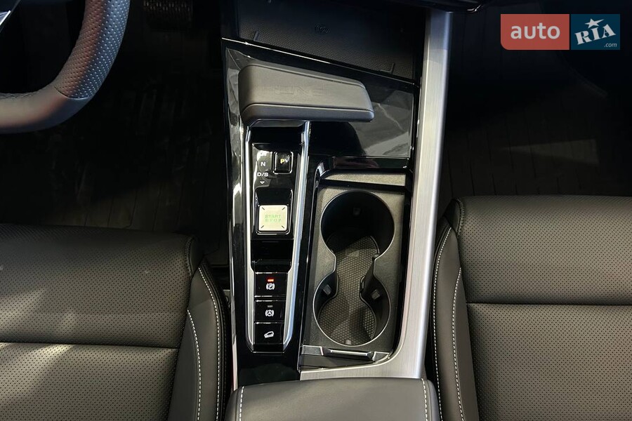 MG One - фото 18