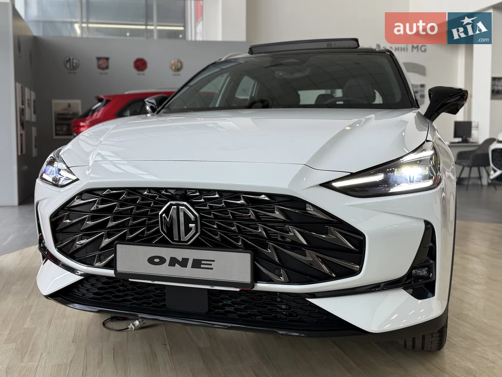 MG One LUX