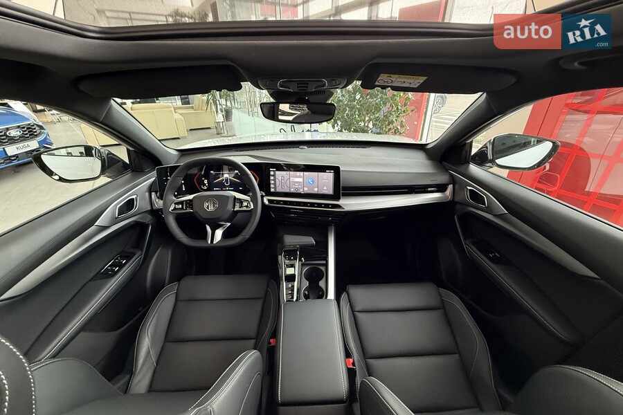 MG One - фото 17