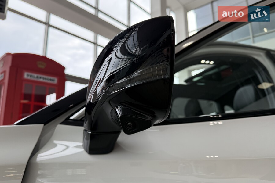 MG One - фото 13