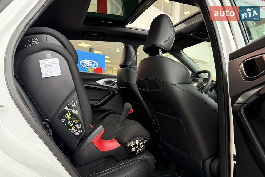 MG One - фото 18