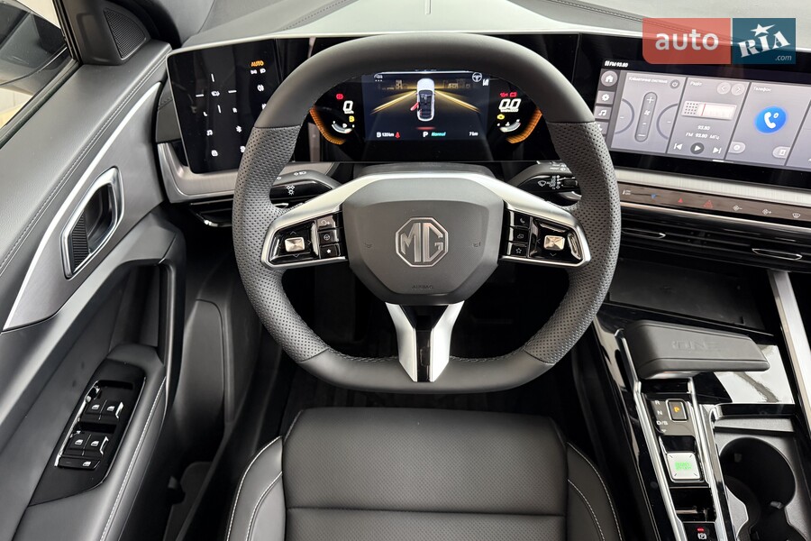 MG One - фото 23