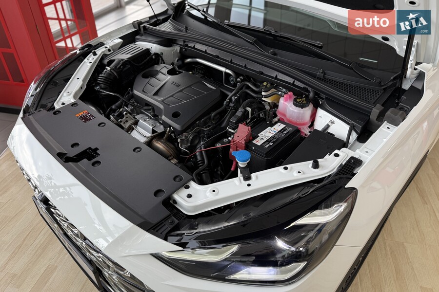 MG One - фото 28