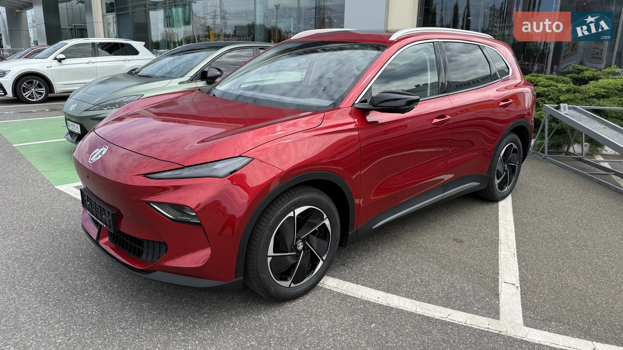 MG S5 EV LUX