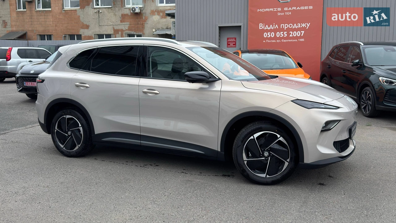 MG S5 EV LUX