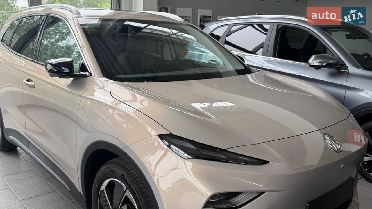 MG S5 EV LUX