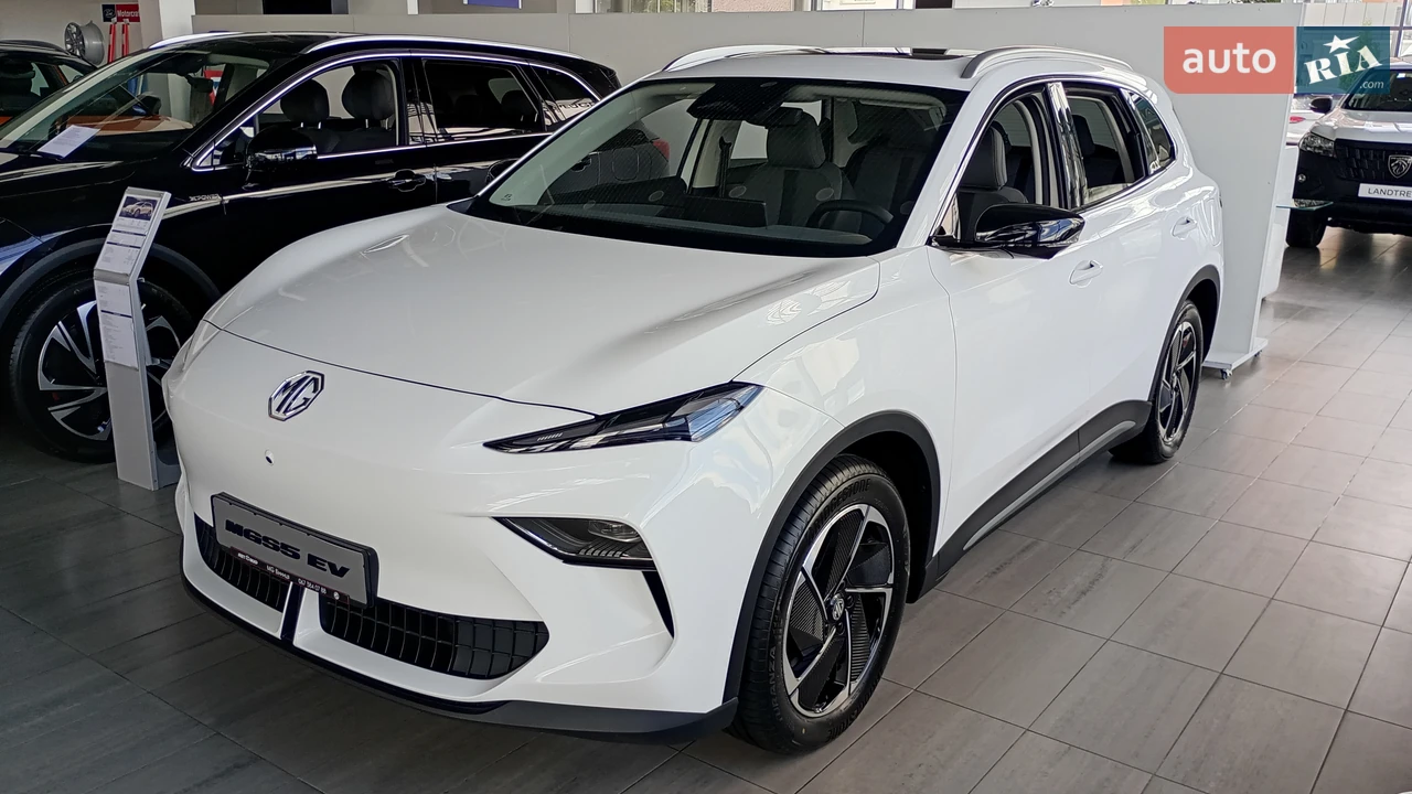MG S5 EV LUX