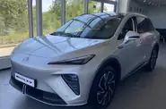 MG S6 EV LUX