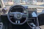 MG ZS EV - фото 15