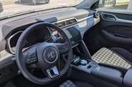 MG ZS EV - фото 23