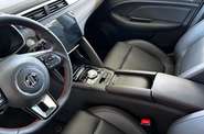 MG ZS EV LUX