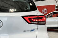 MG ZS EV LUX