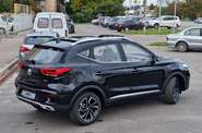 MG ZS LUX