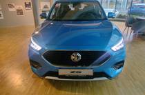 MG ZS LUX