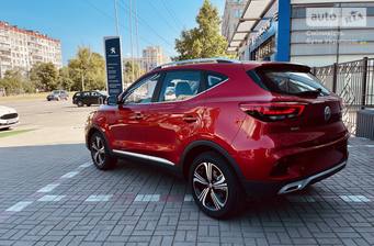 MG ZS 2023 COM