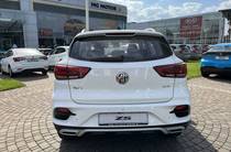 MG ZS LUX