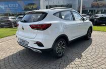 MG ZS LUX