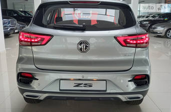 MG ZS 2023 COM