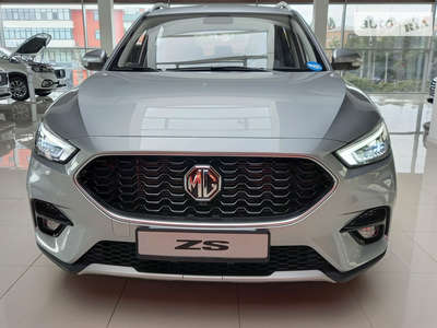 MG ZS 2023 COM