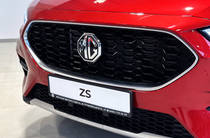 MG ZS COM