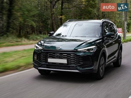 MG ZS 2025