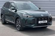 MG ZS LUX