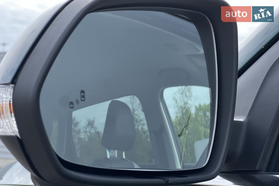 MG ZS - фото 12