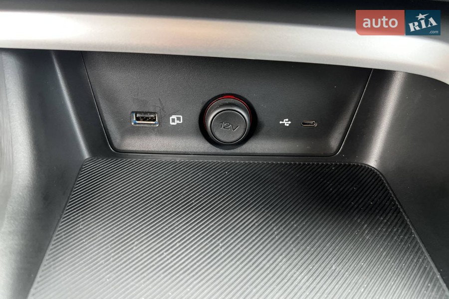 MG ZS - фото 25
