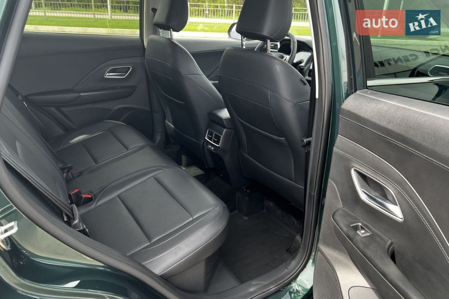 MG ZS - фото 30