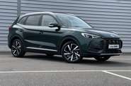 MG ZS LUX