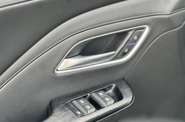MG ZS LUX
