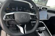 MG ZS LUX