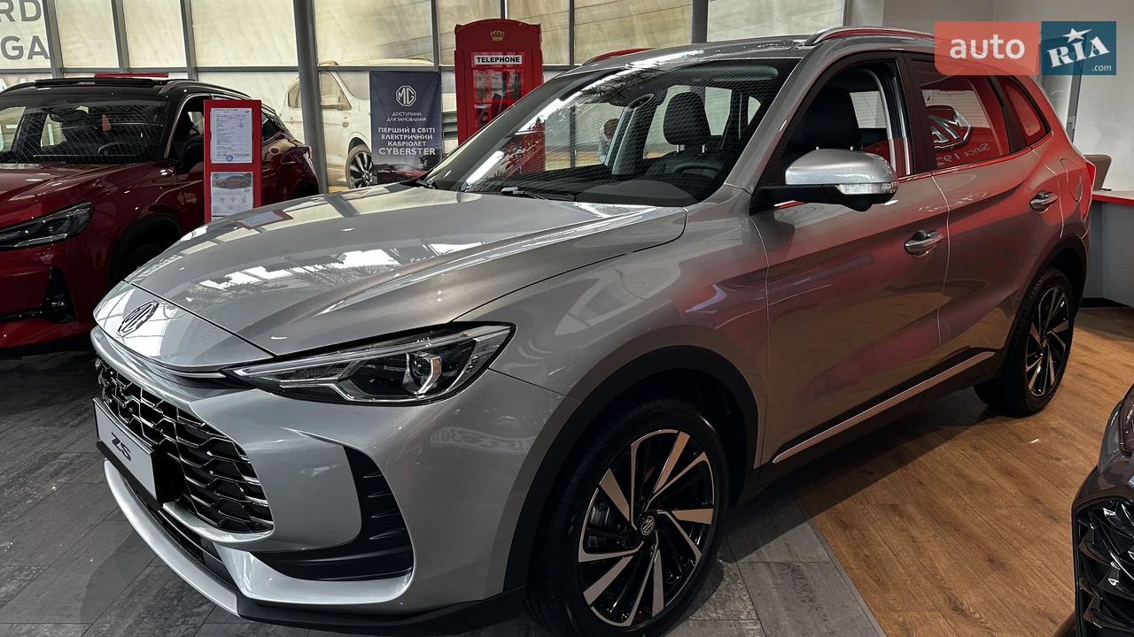 MG ZS LUX