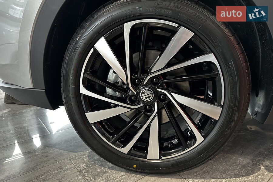 MG ZS - фото 6