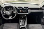 MG ZS STD