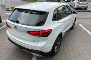 MG ZS STD