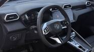 MG ZS LUX
