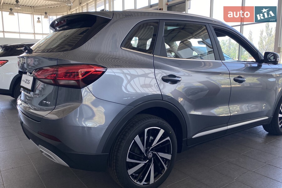 MG ZS - фото 8