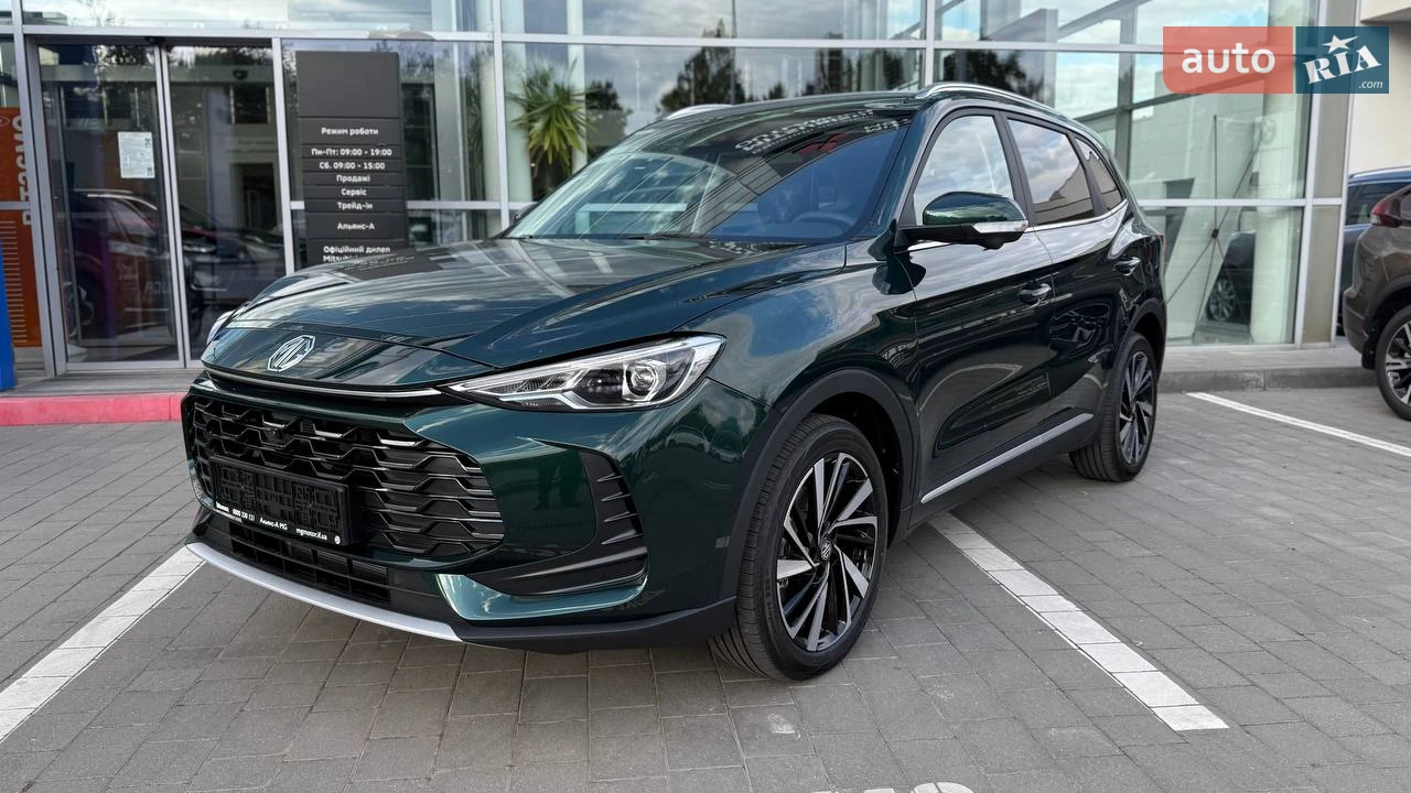 MG ZS LUX