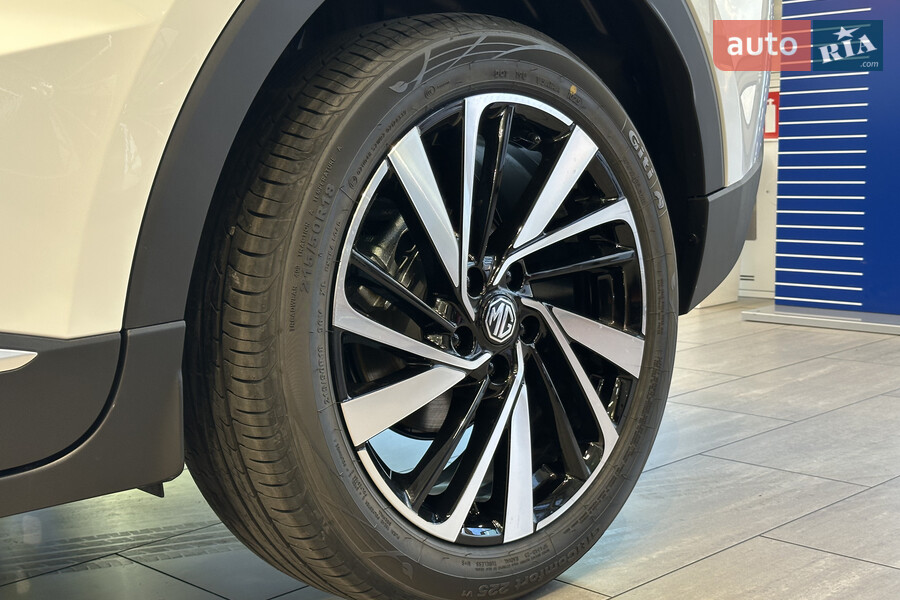 MG ZS - фото 17