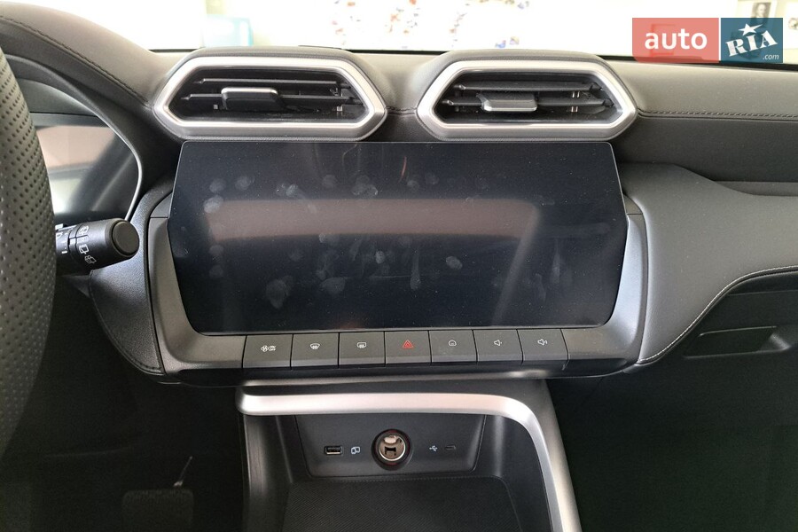 MG ZS - фото 17