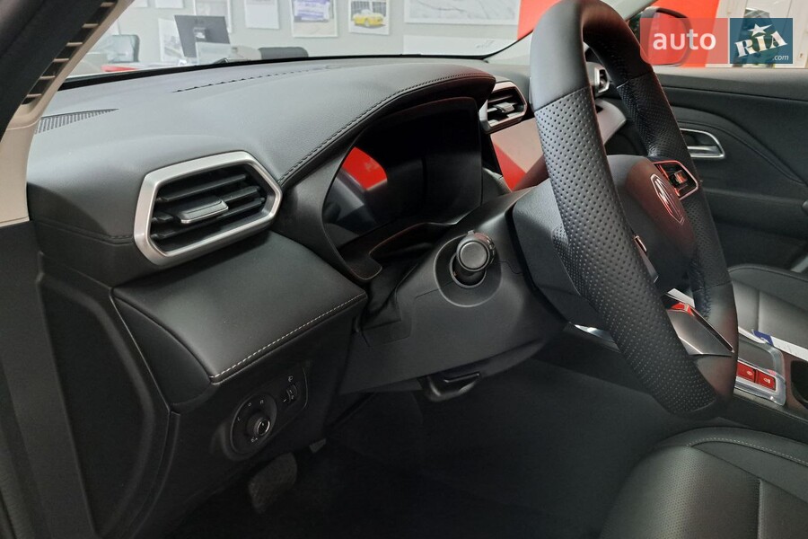 MG ZS - фото 24