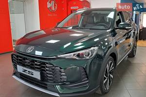 MG ZS LUX