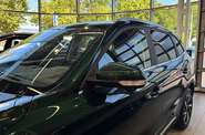 MG ZS LUX