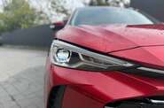 MG ZS LUX