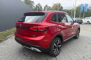 MG ZS LUX